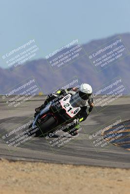 media/Mar-20-2025-Racers Edge (Thu) [[0731d8e3a1]]/2-B Group/Session 5 (Turn 12)/